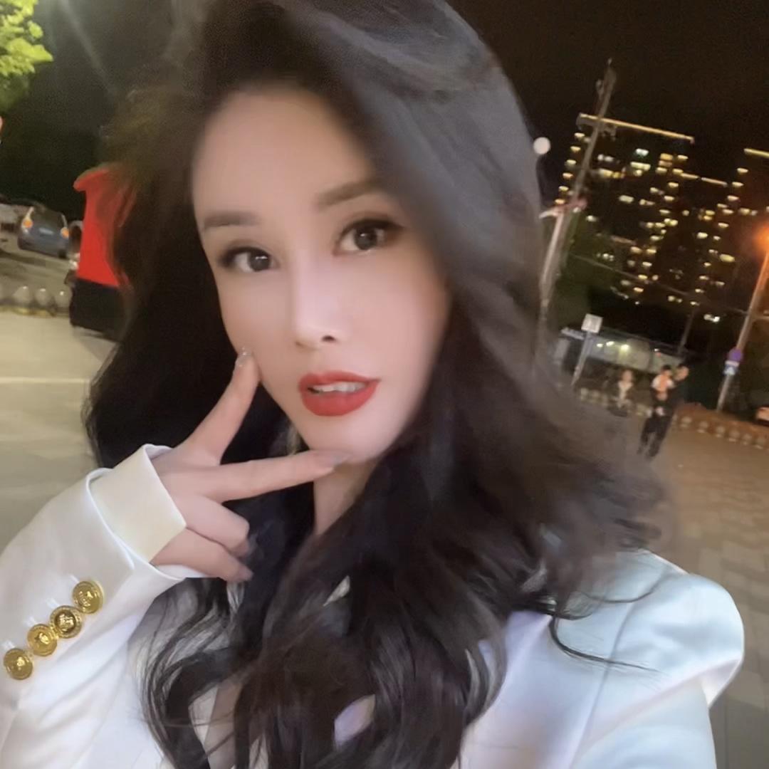 大表姐古风女装