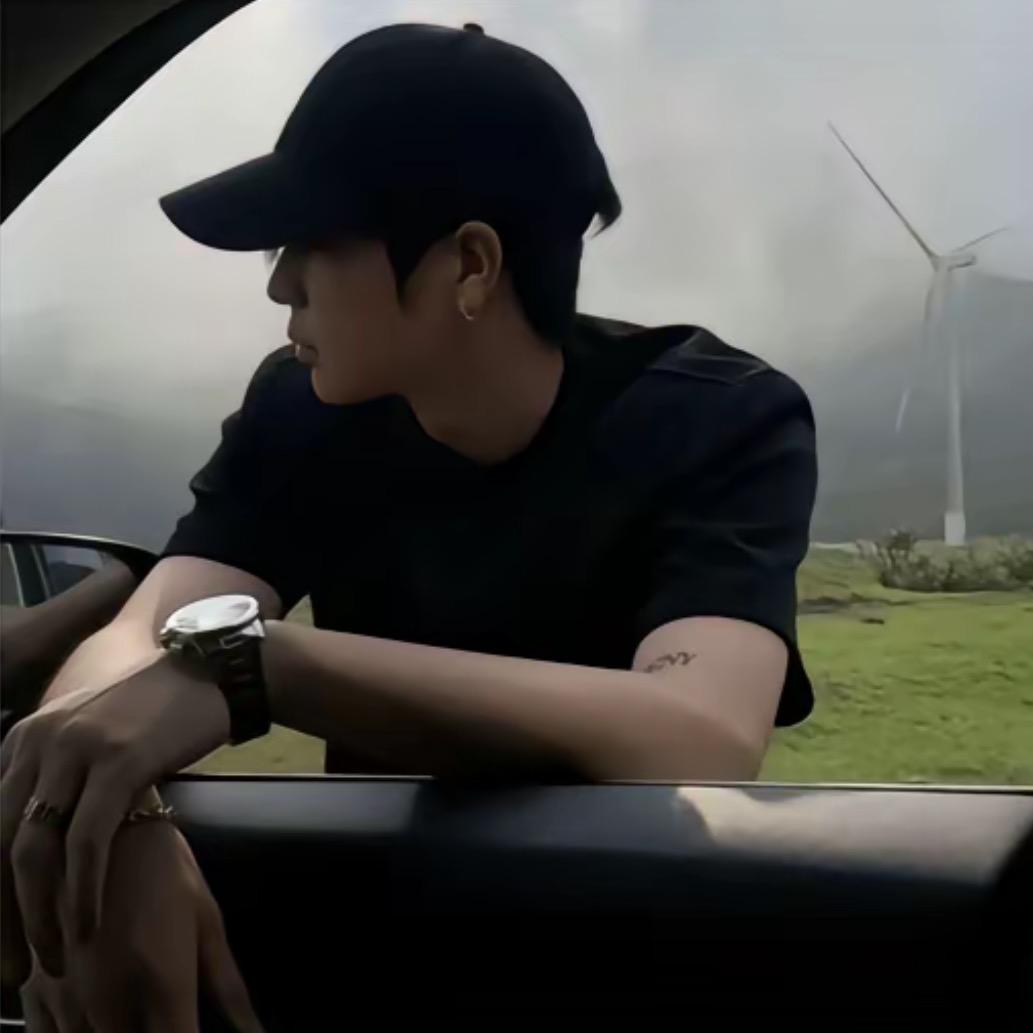 楊                  .