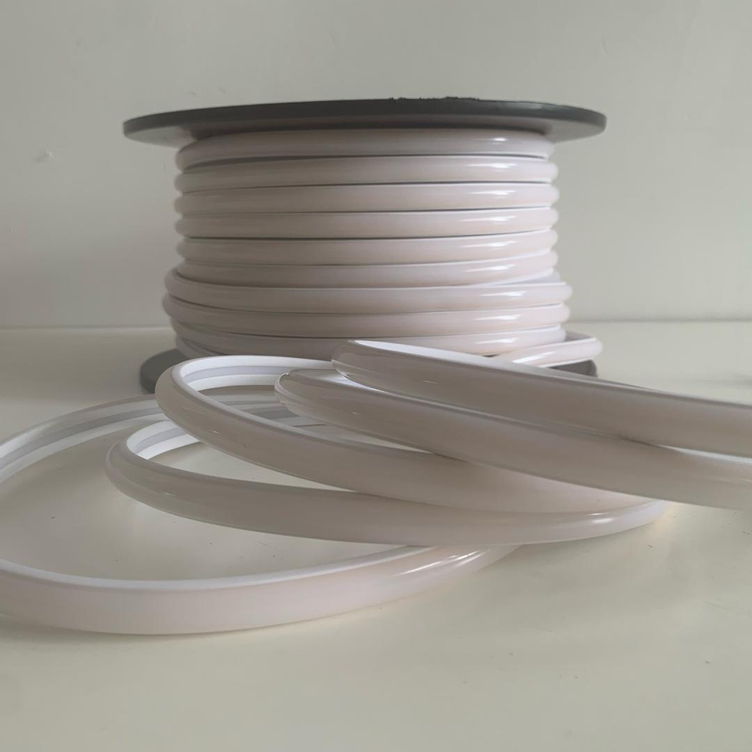 江电免电源灯带~熊大