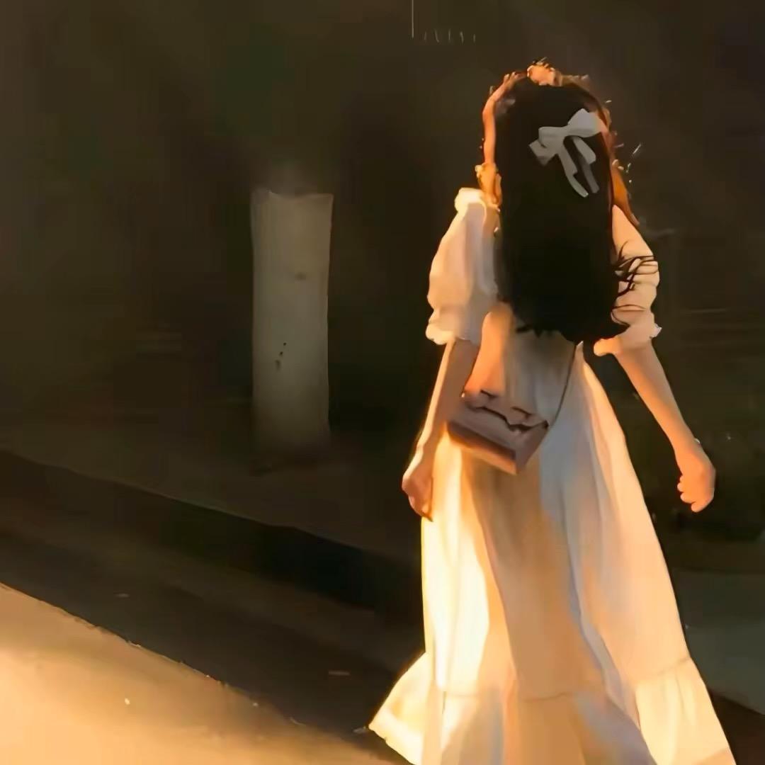 绿颊甄选的头像