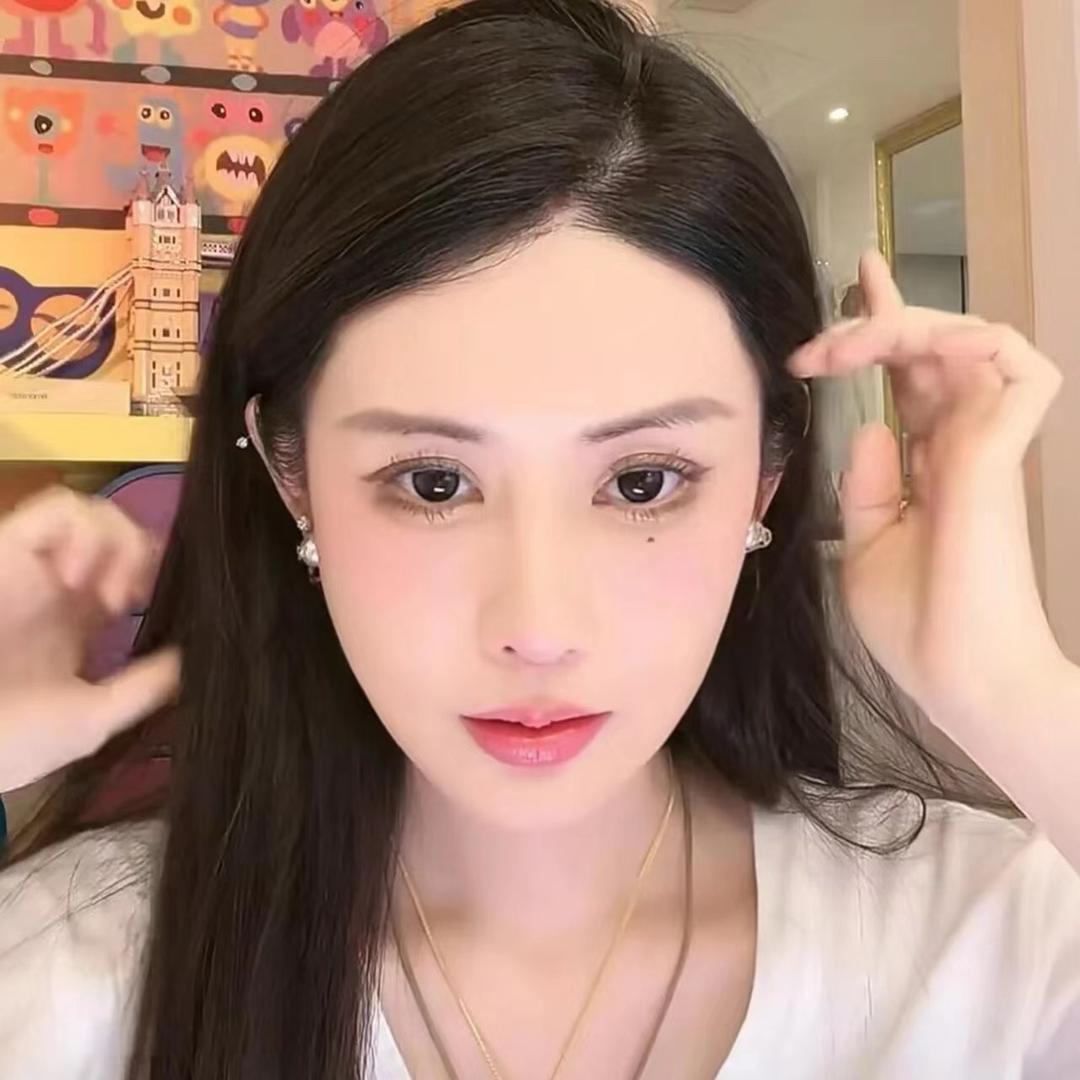 韦雪（温柔人间清醒）