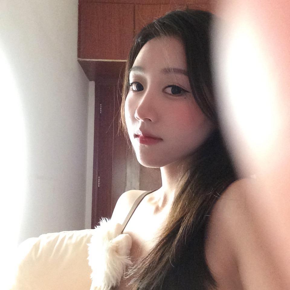 抽屉里的小番茄L