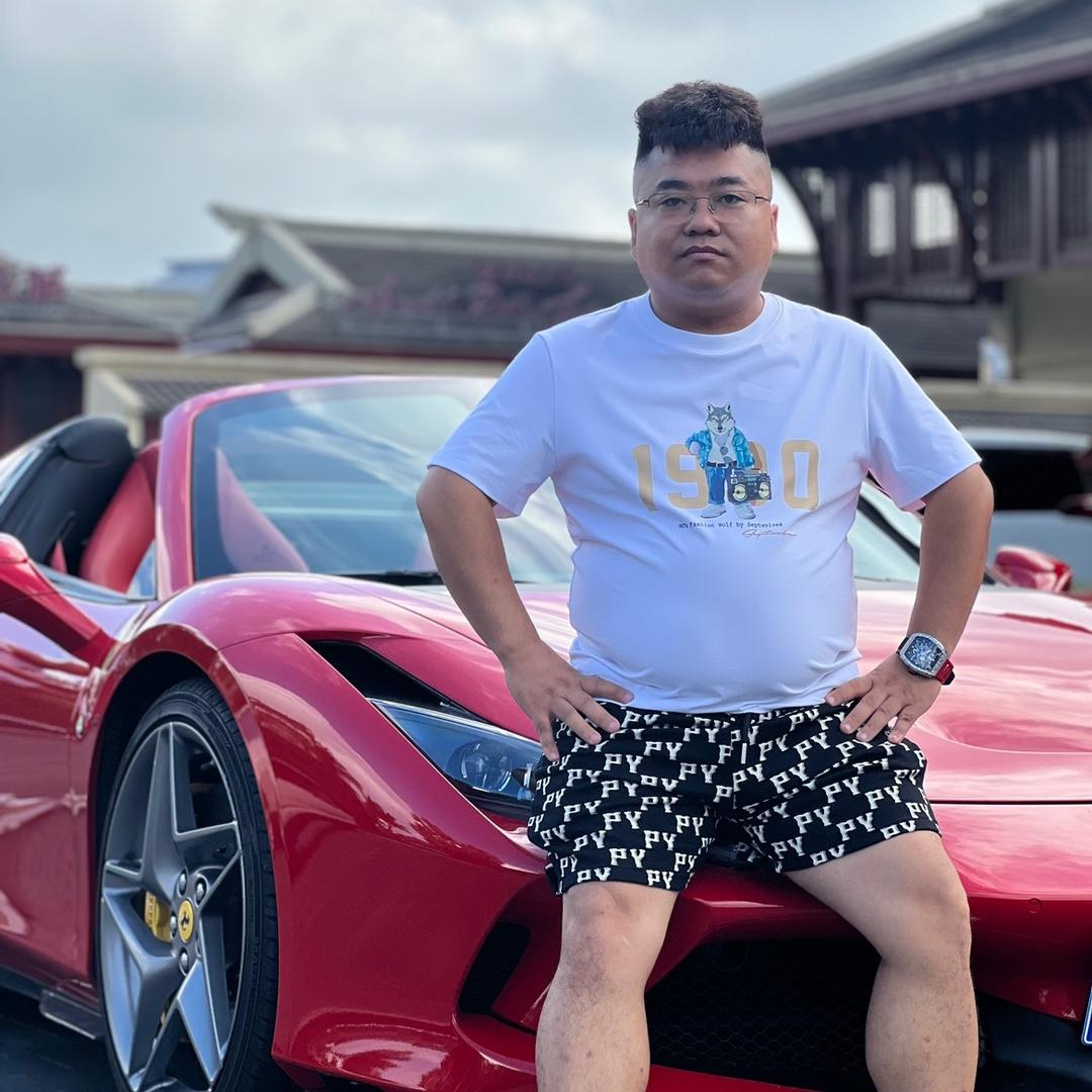 三亚你清弟(租车 别墅 游艇)