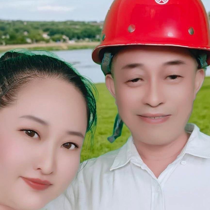 @阿斌（父女）颖儿百货店