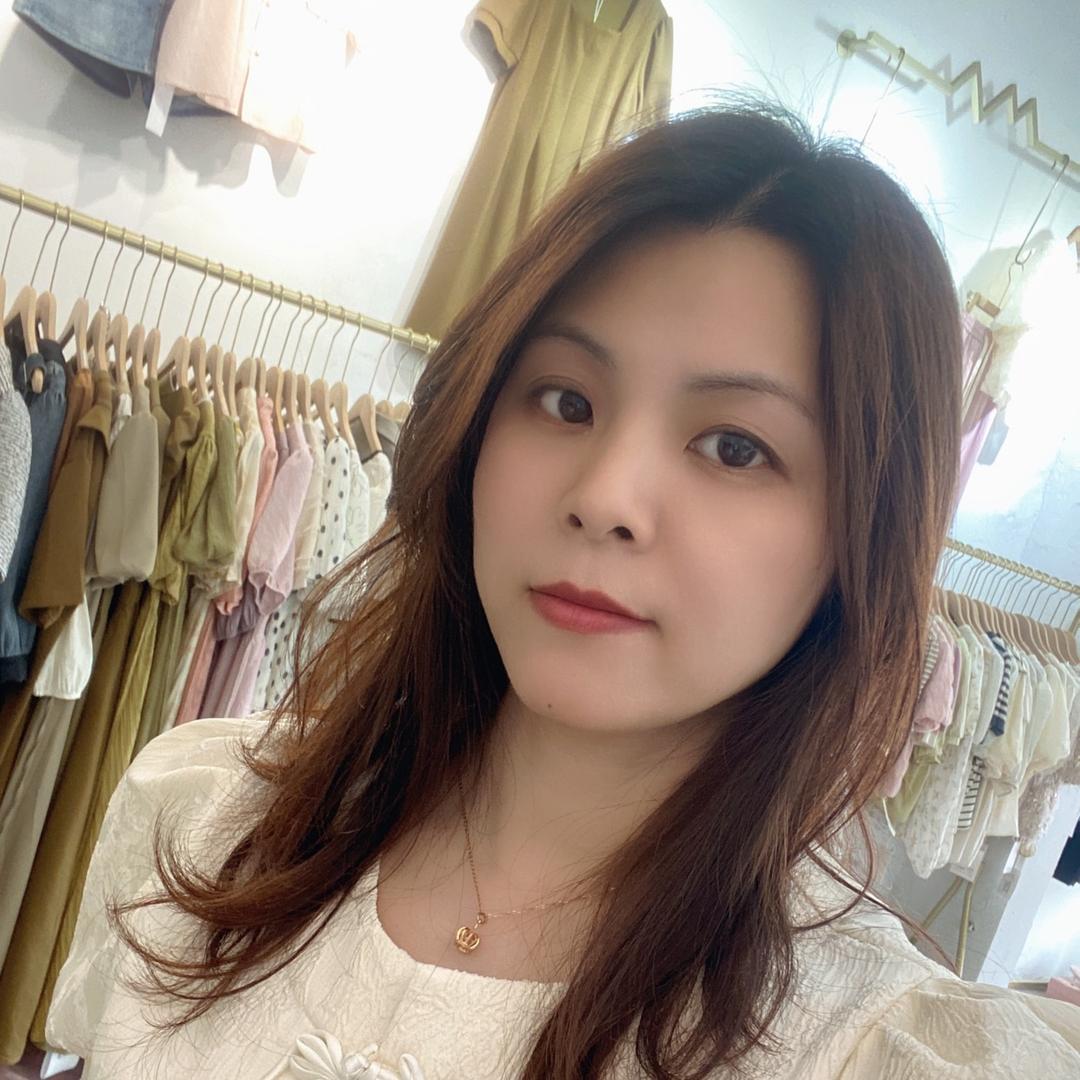 纯小姐的服装店《请勿连赞》