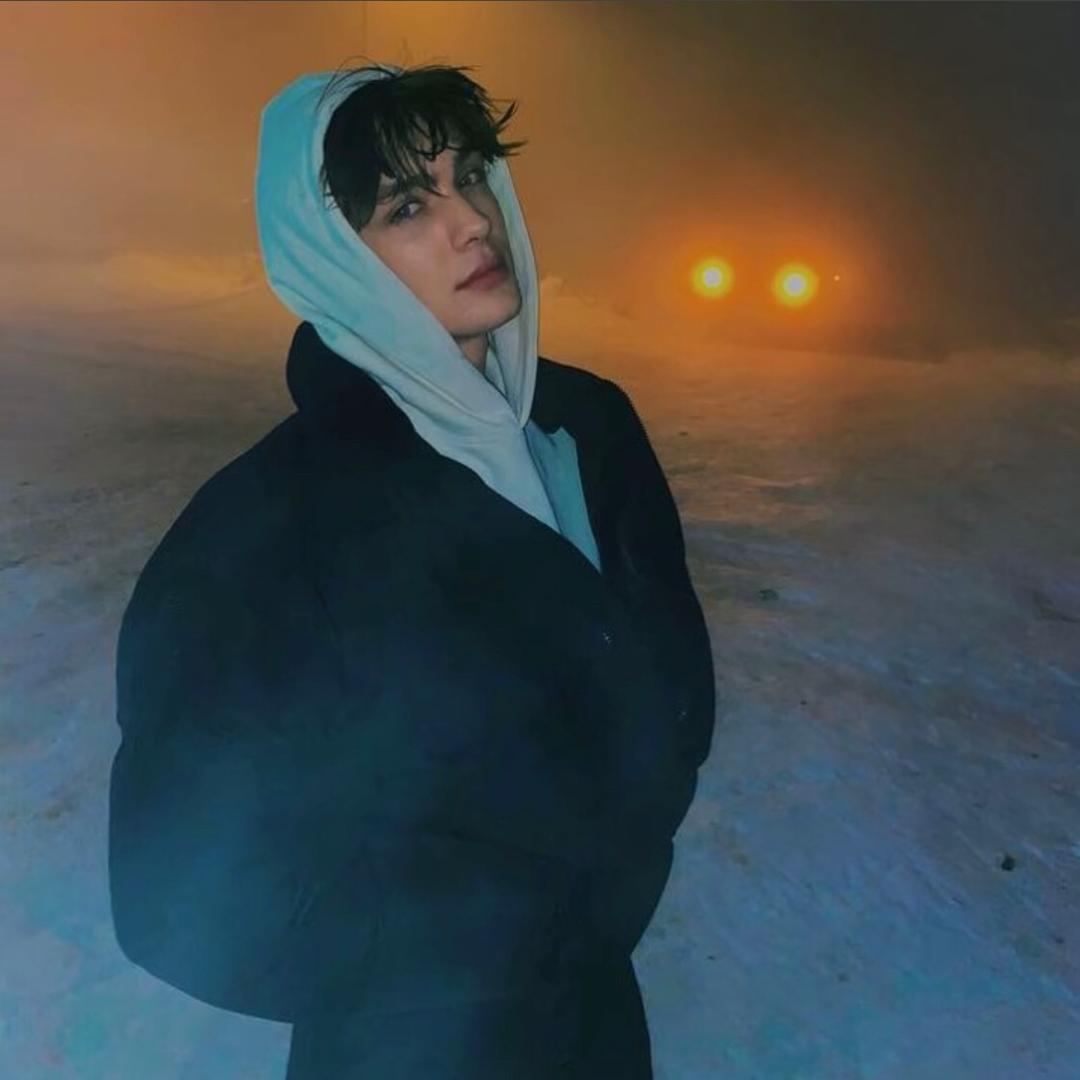 𝐸𝒦𝒮𝒩.