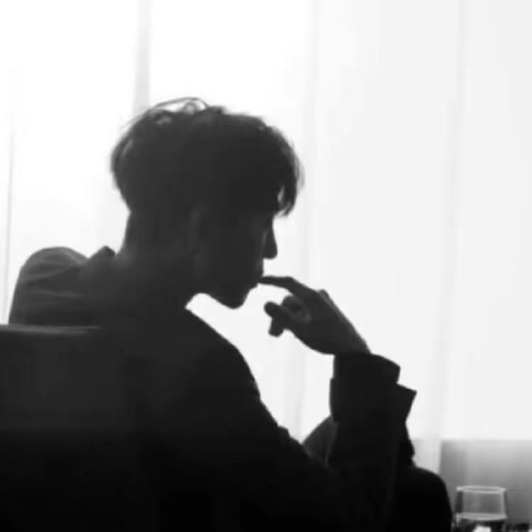 小赵🎱