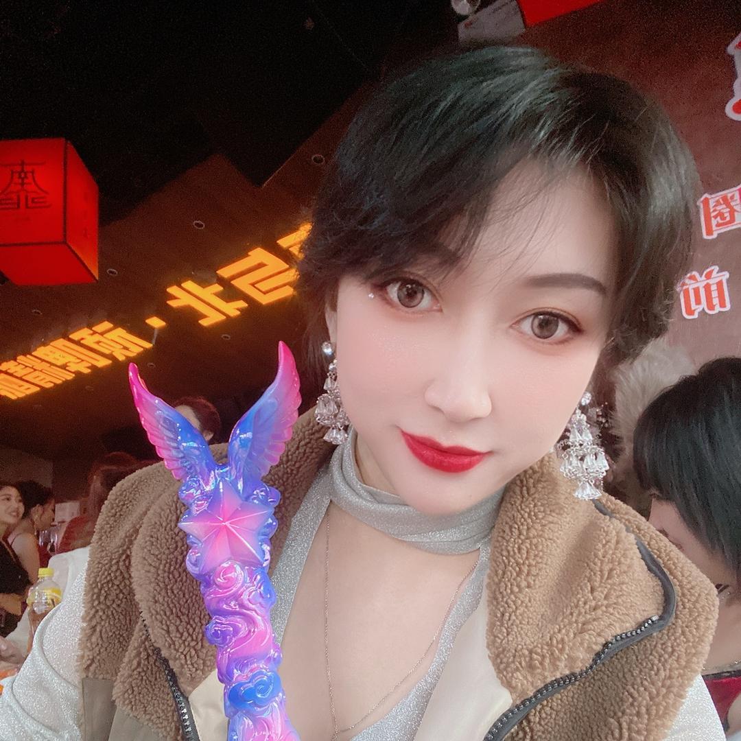 小苞米花🌼
