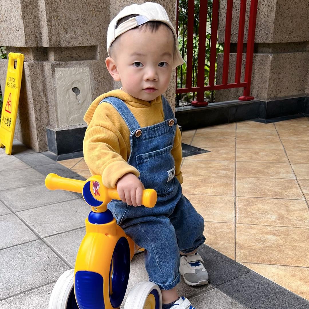 小木木(三宝妈)带娃中