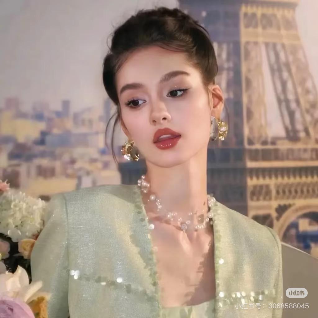 - 阿夫人 ♥👨‍👩‍👦