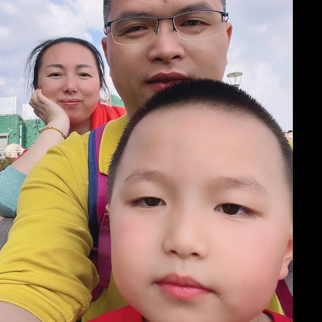 刘S