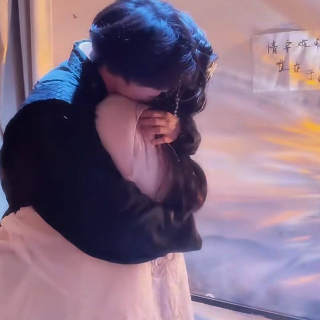 哈哈