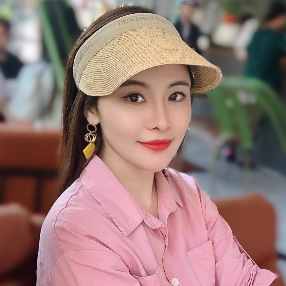 Kiki小妞