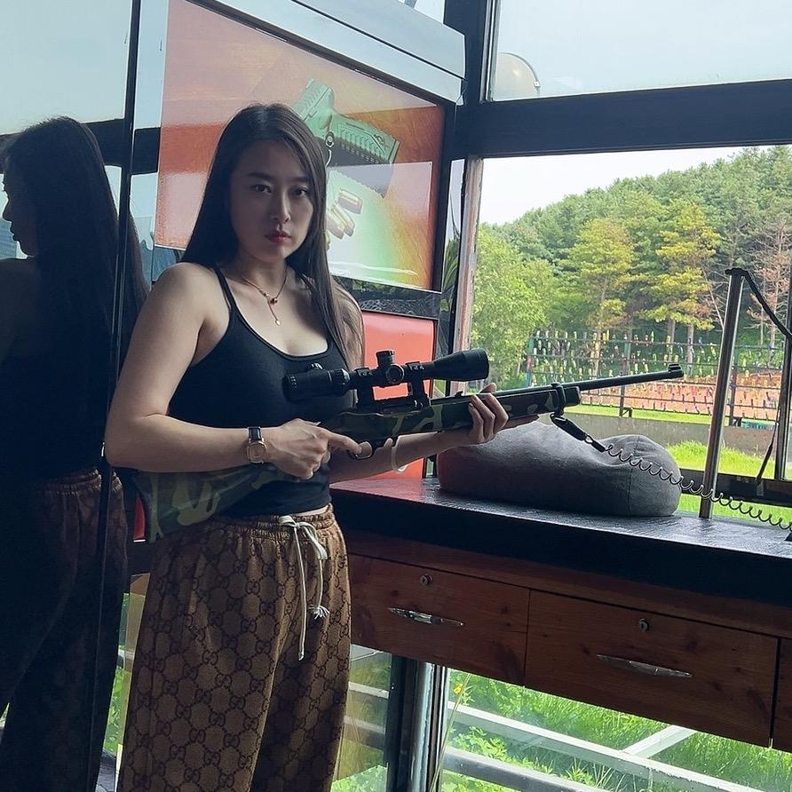 安吉丽娜·朱莉·苗