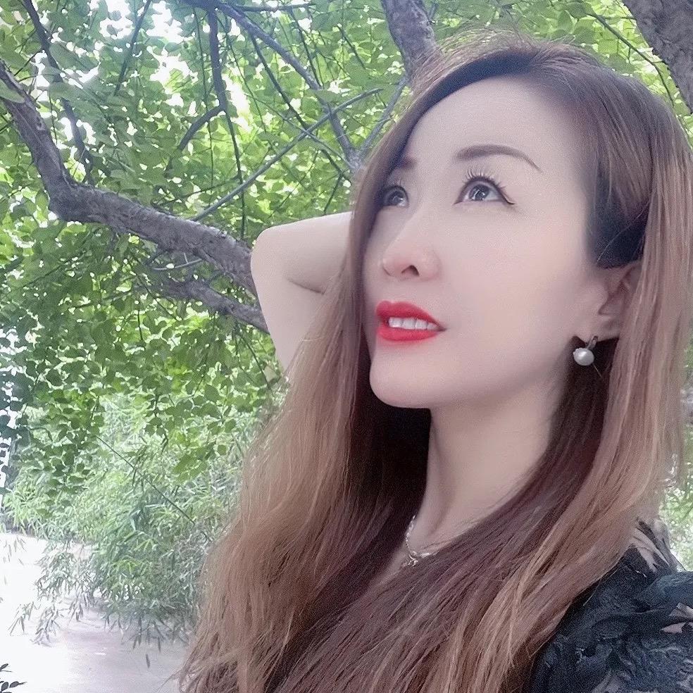 芳菲阁时尚女装
