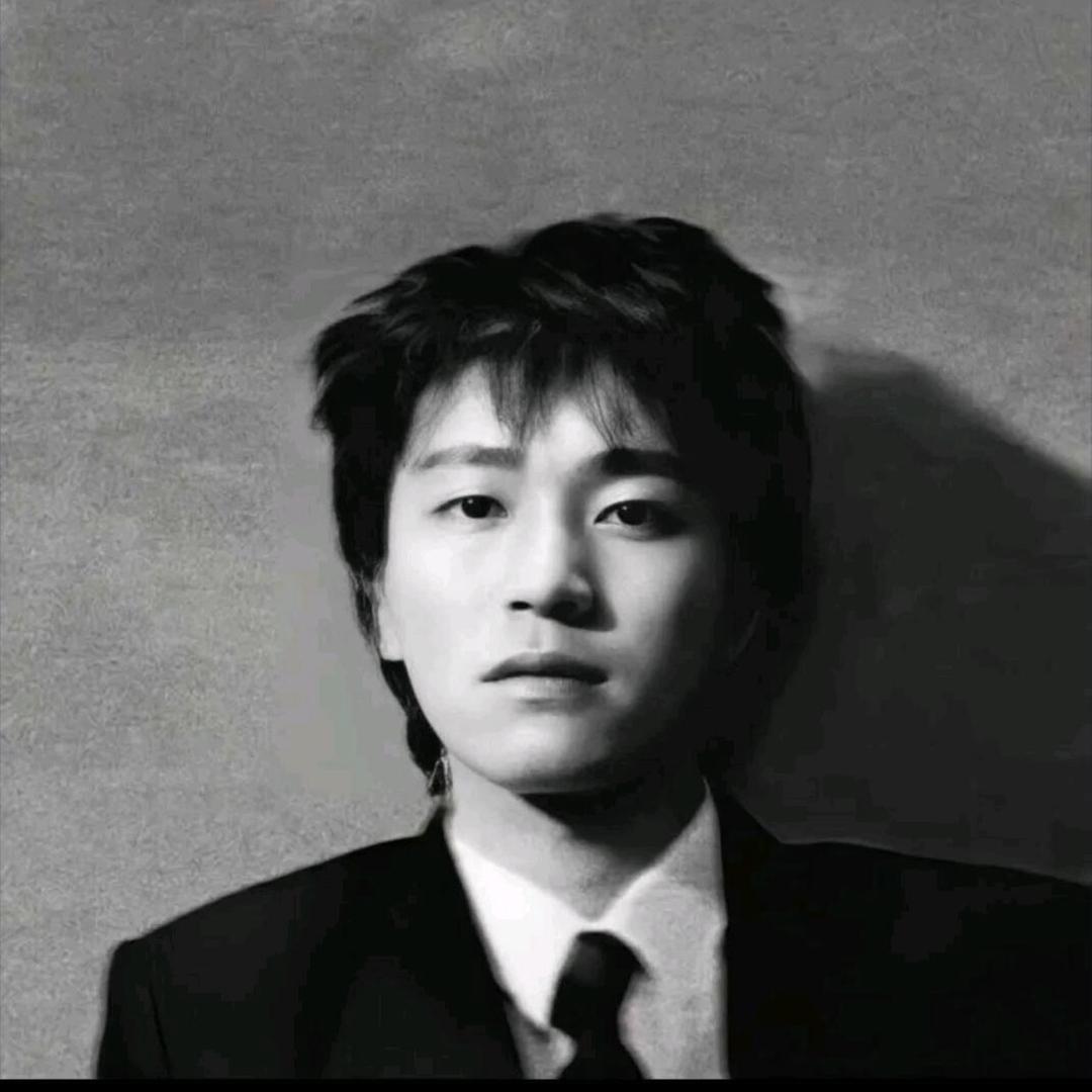 凪卄丶