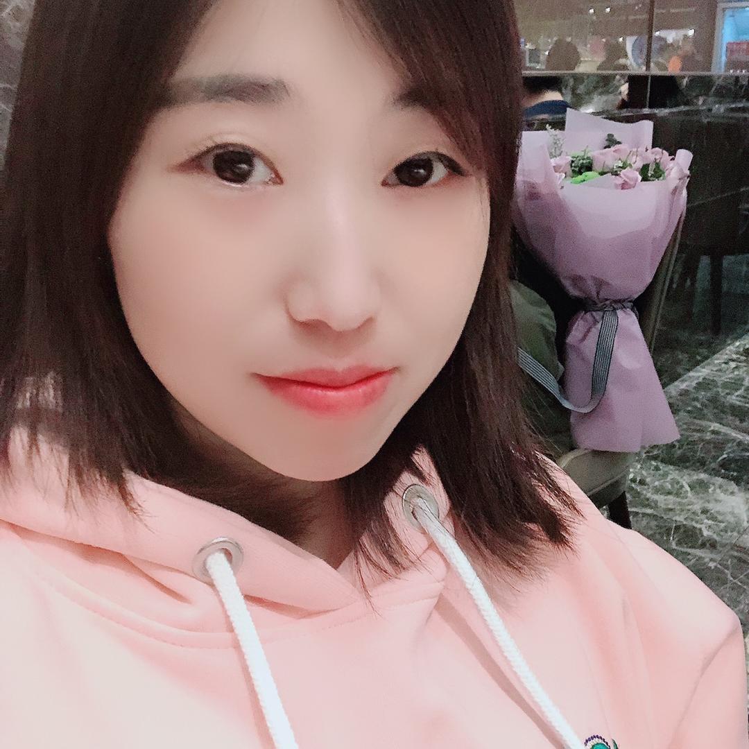 张小妮Y