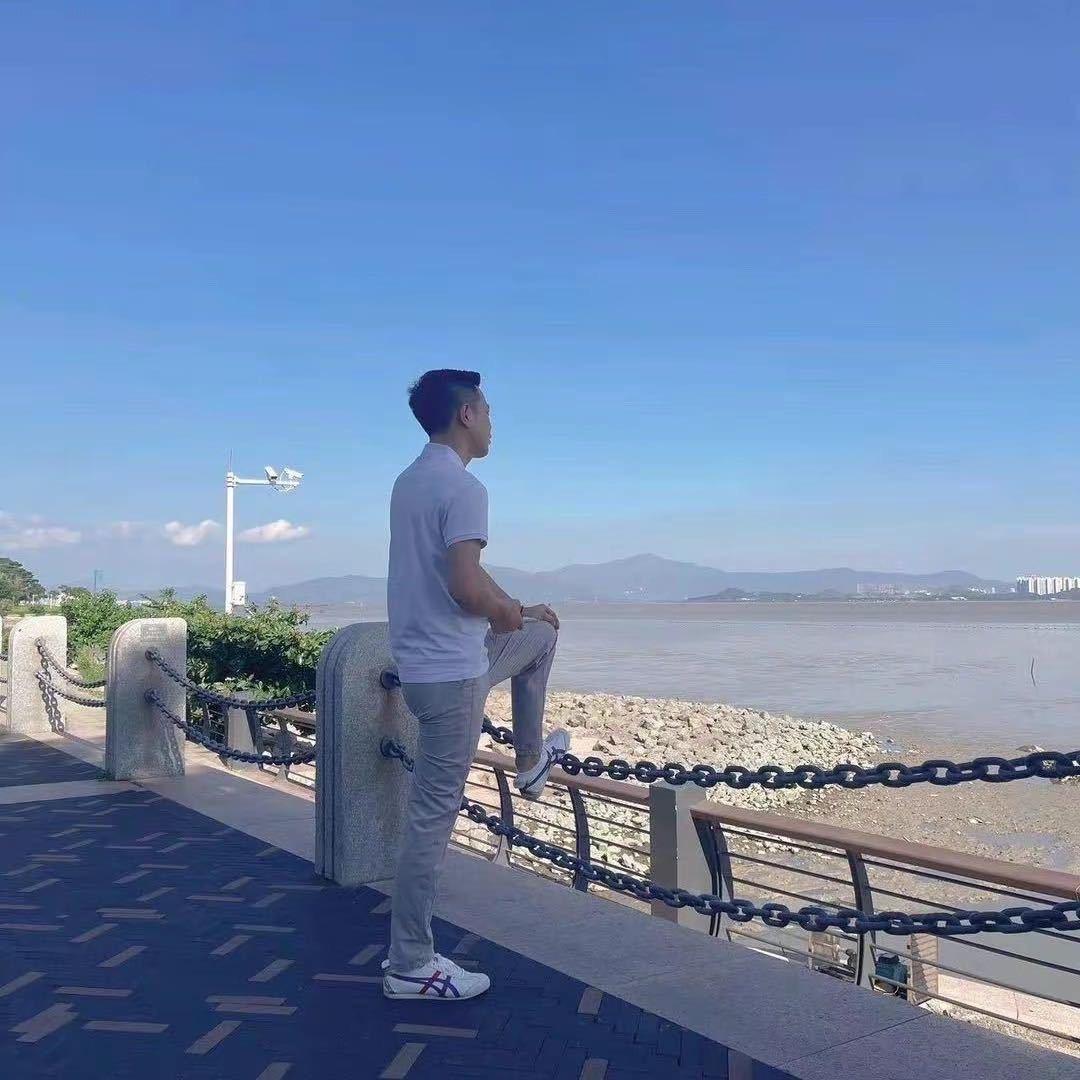 阿土-深圳市中斓海酒业