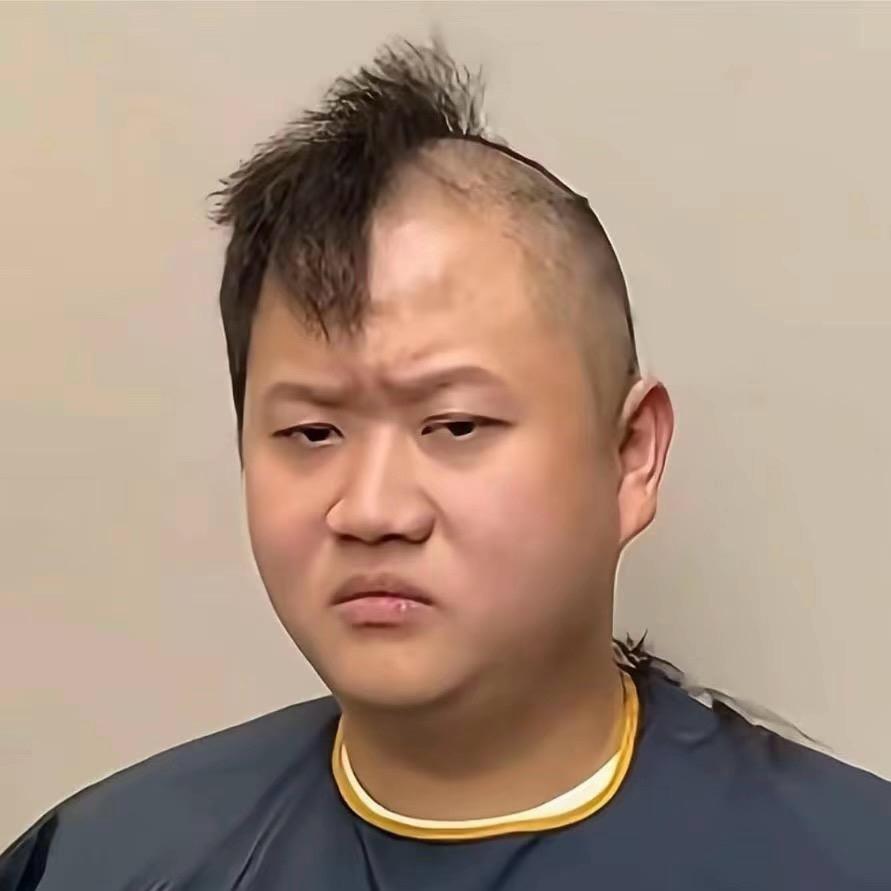麦克康奈.