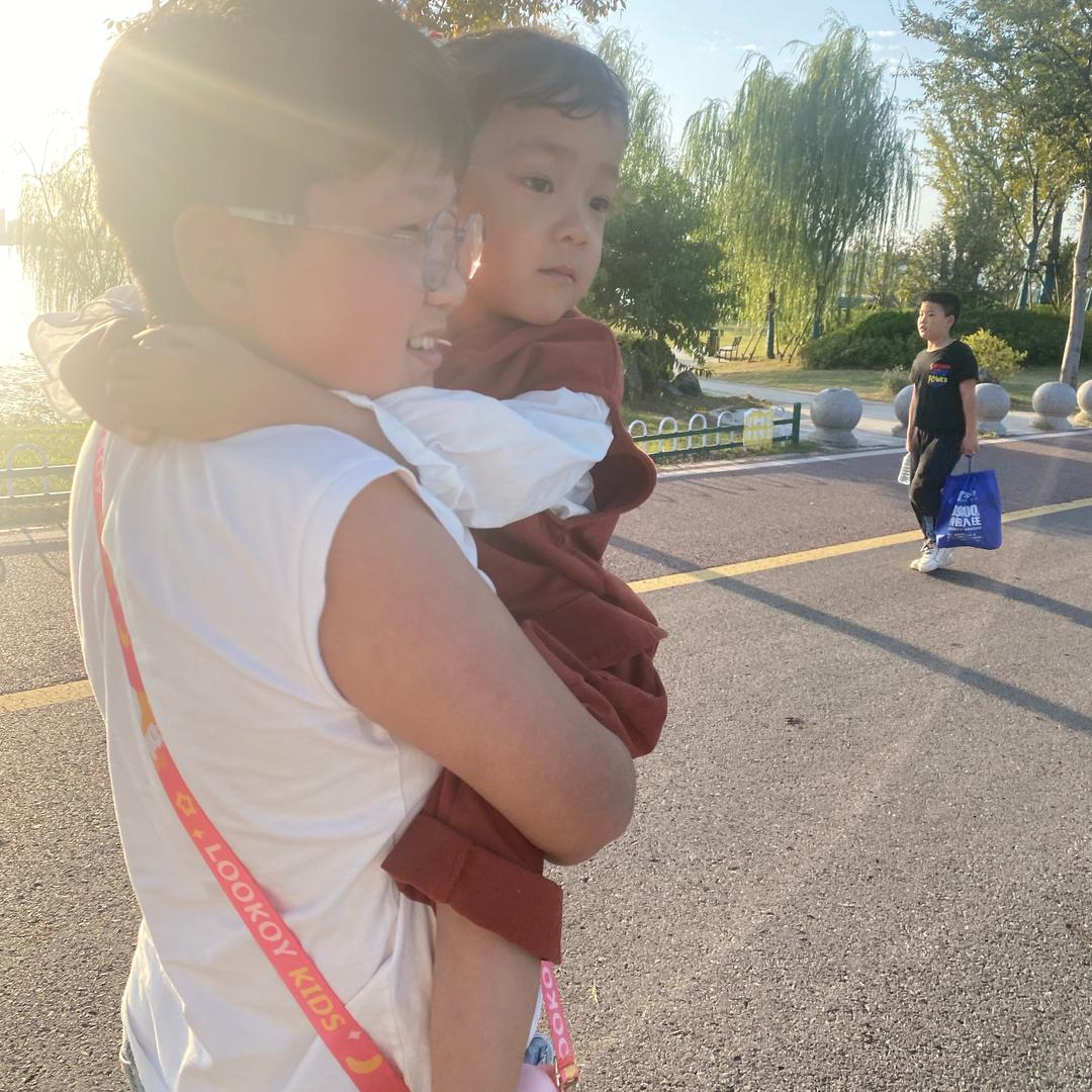 一斤八两小豆芽（不要连赞）