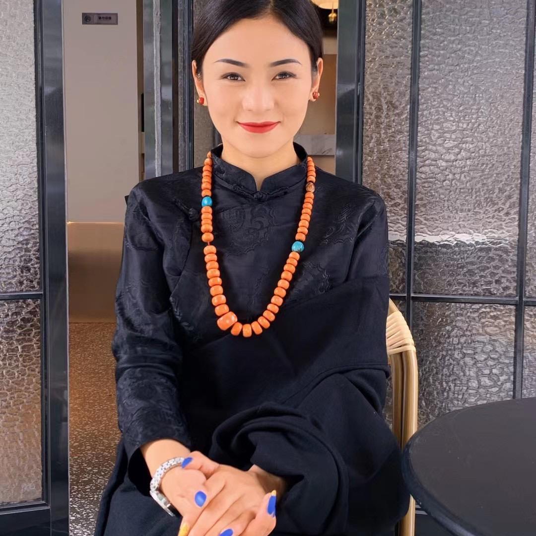 青白江达瓦拉姆服装店