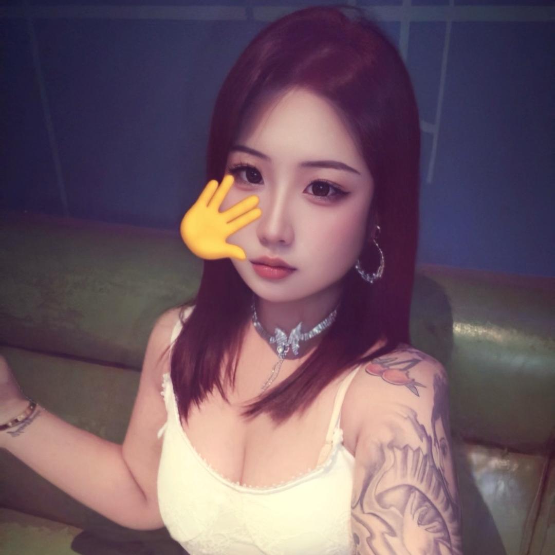 宇宙第一大美女🌙