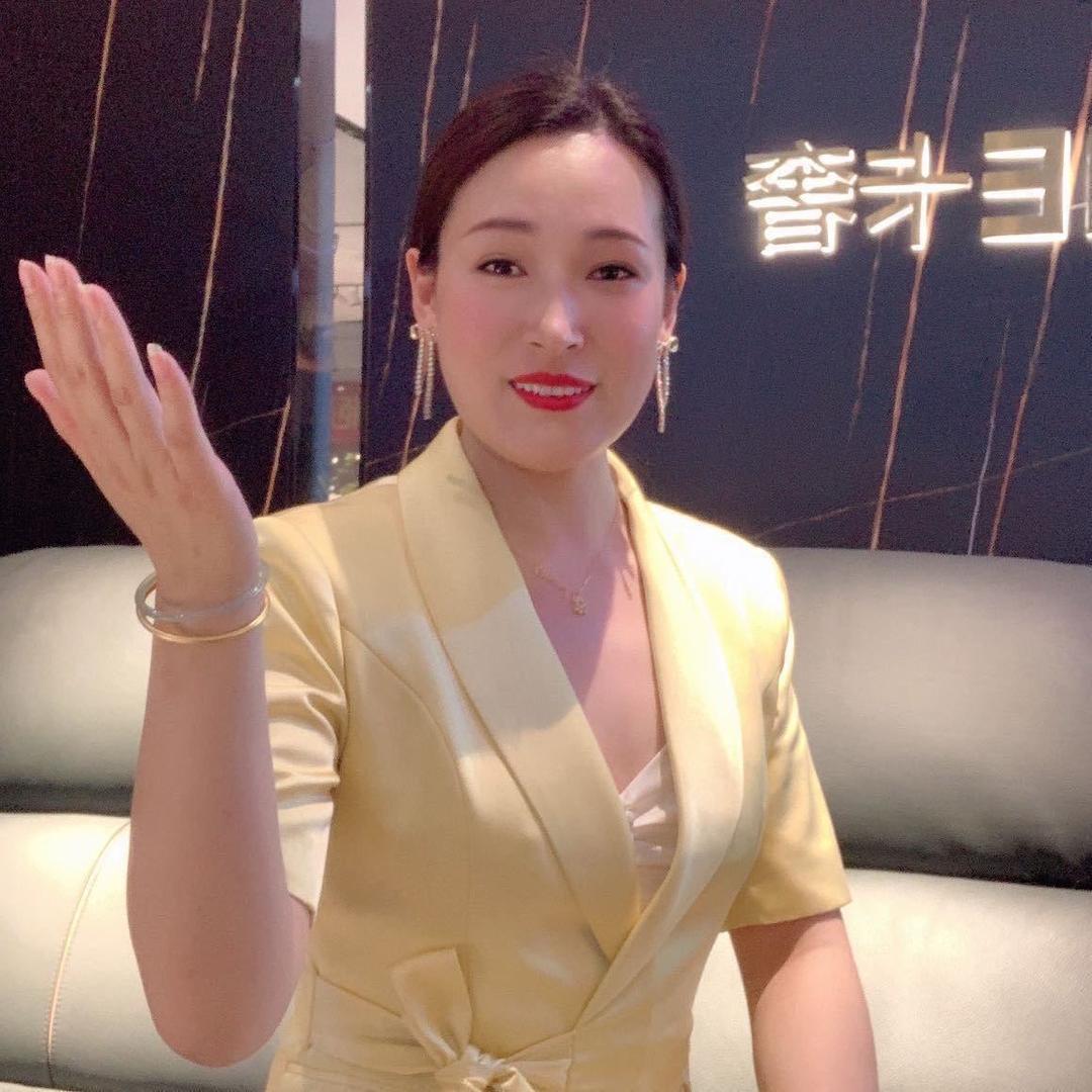 金乡卡姿莱特家具