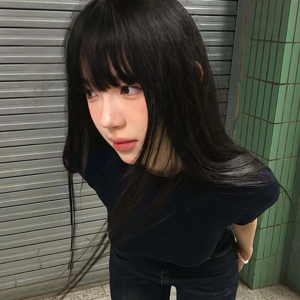 孙佳卉.