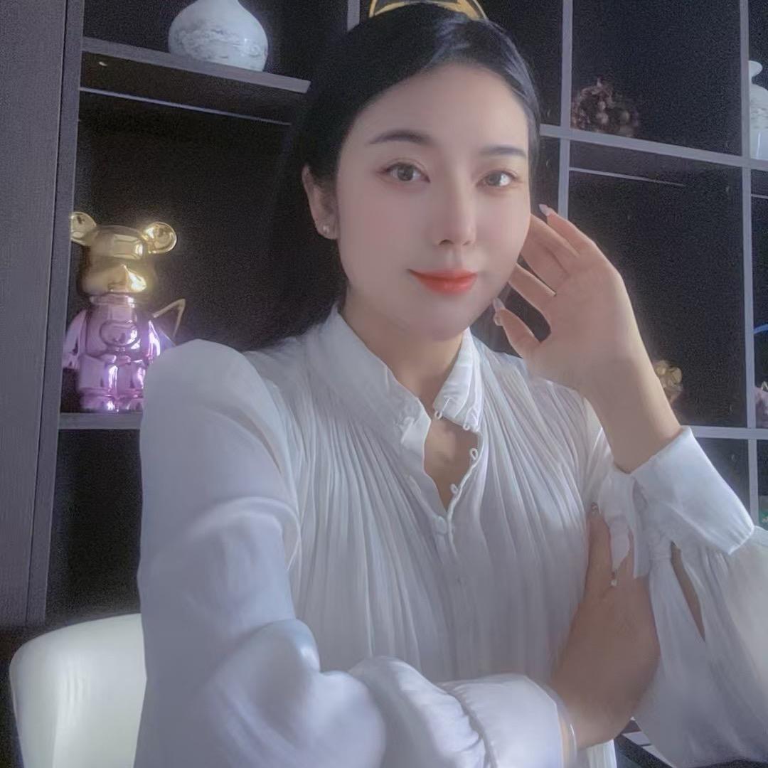 武汉早婉集合式轻奢女装馆