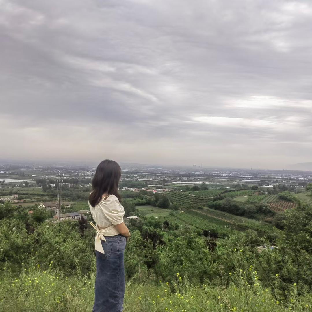 那缕云后的阳光