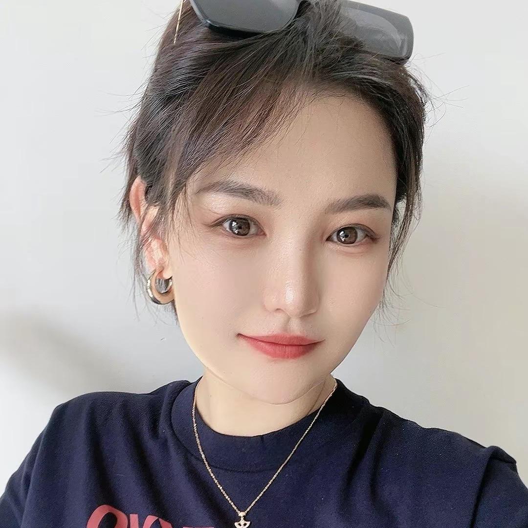 小镇姑娘