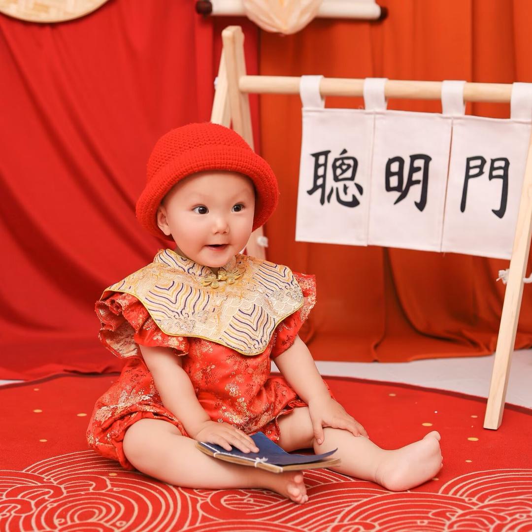 一柠🍋宝贝（何小何）