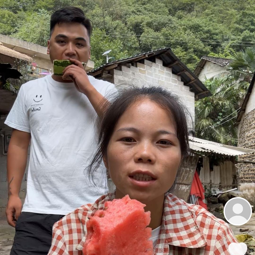 贵州乡下妹佳佳