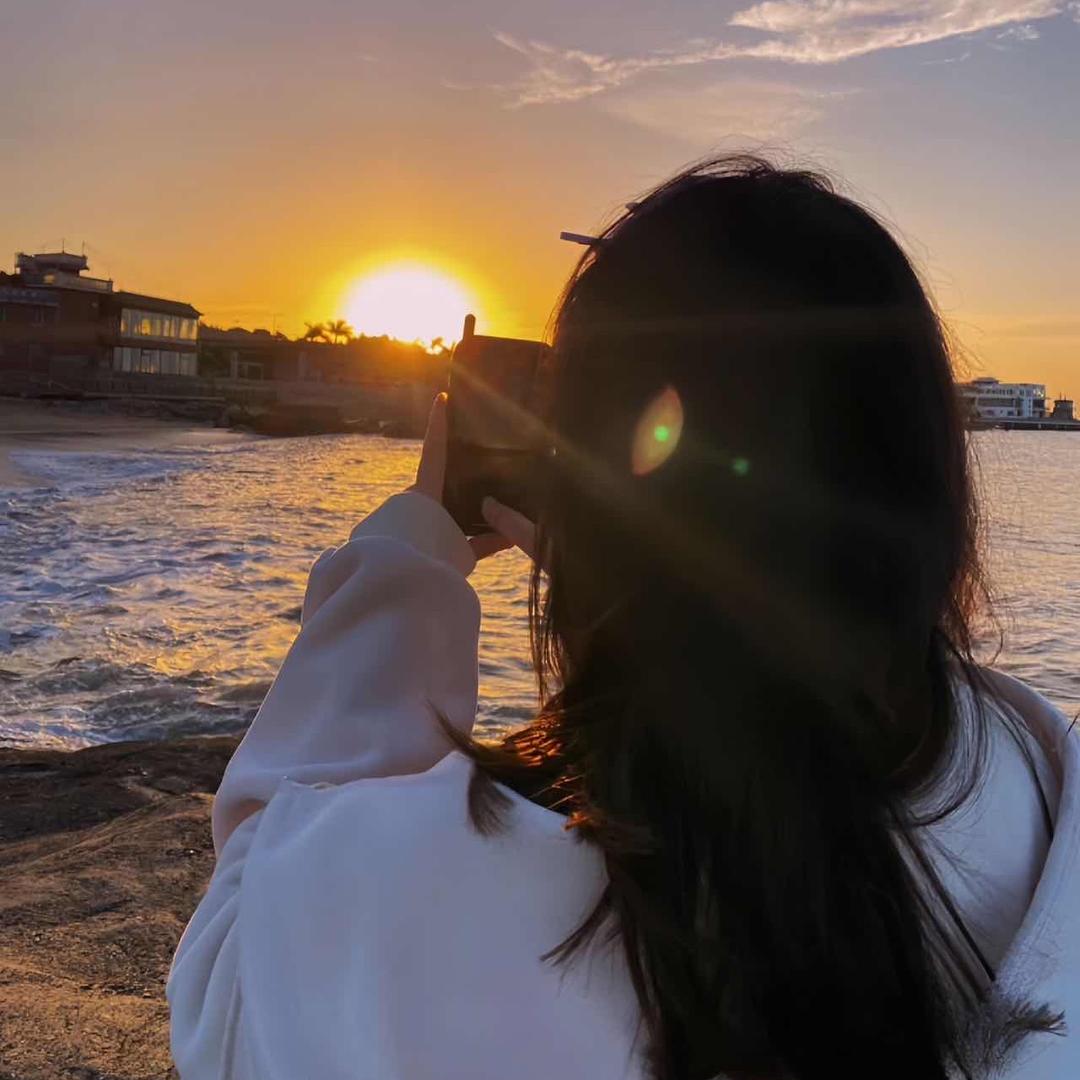 ╰つ゛ 无名小姐