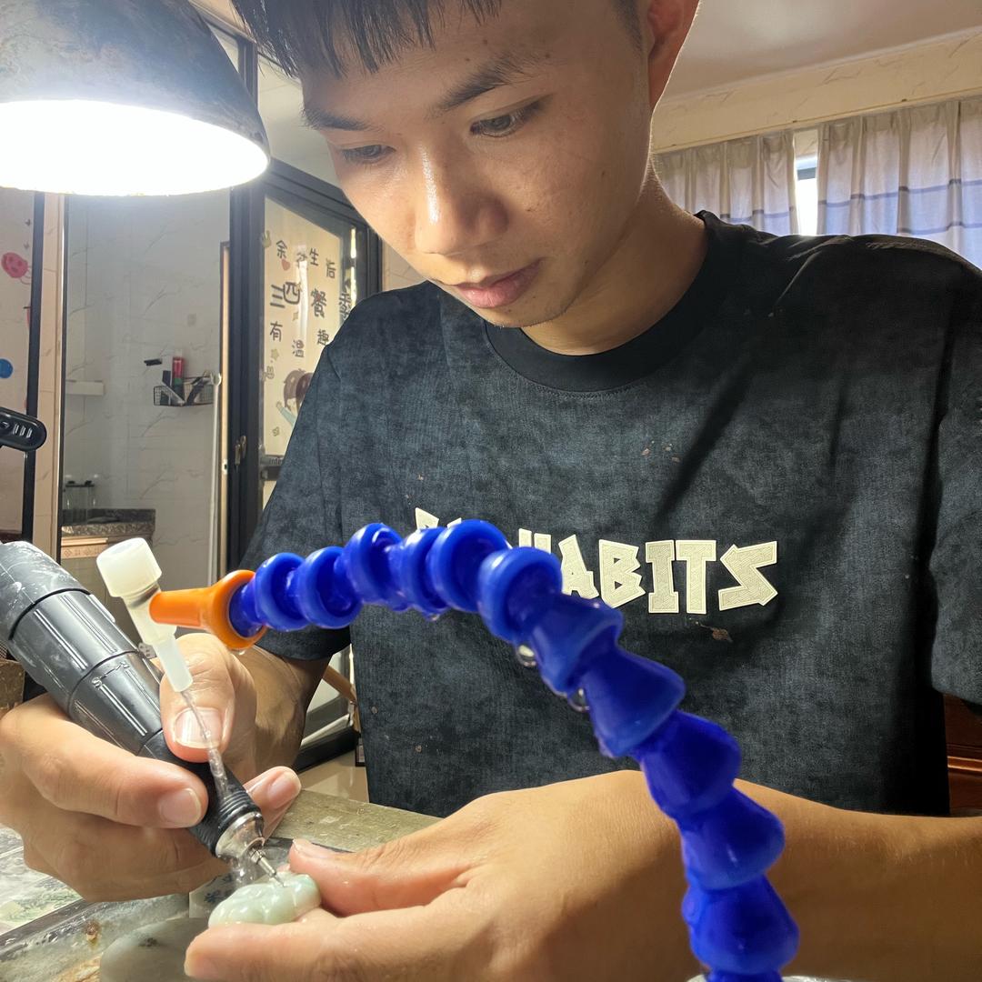 翡翠雕刻手艺