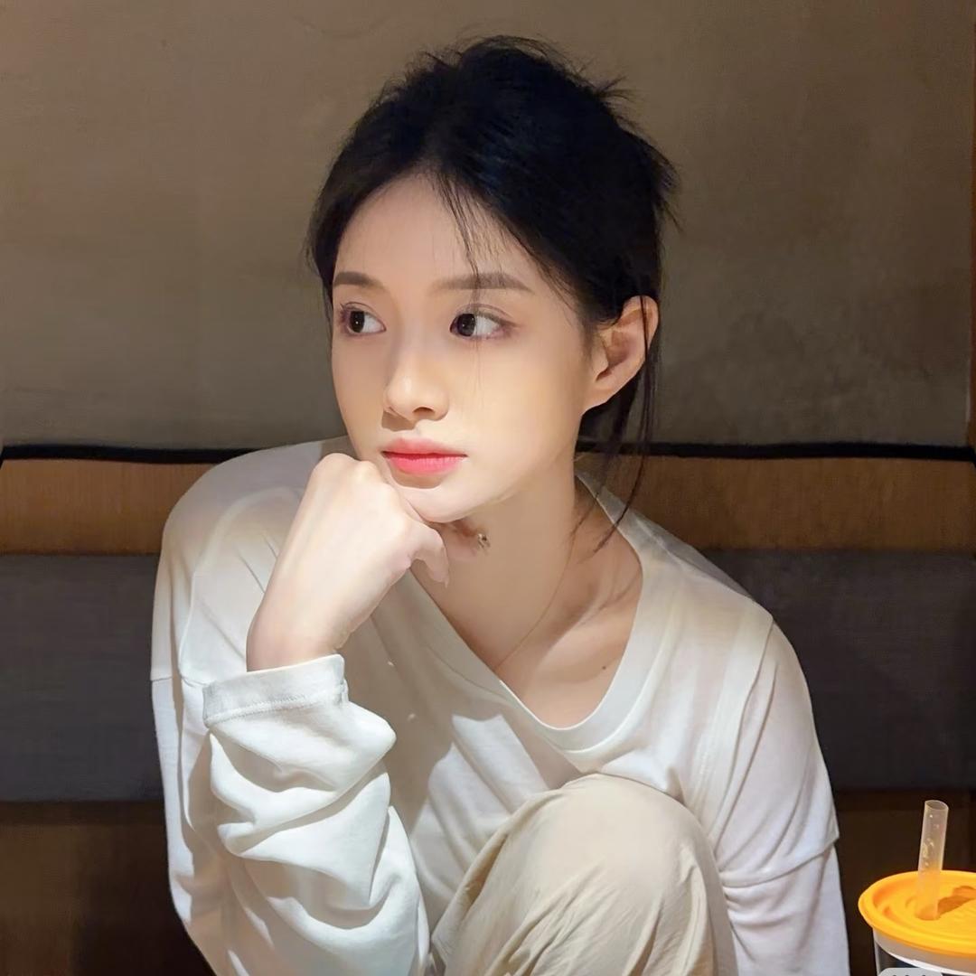 两只水豚“老板娘”