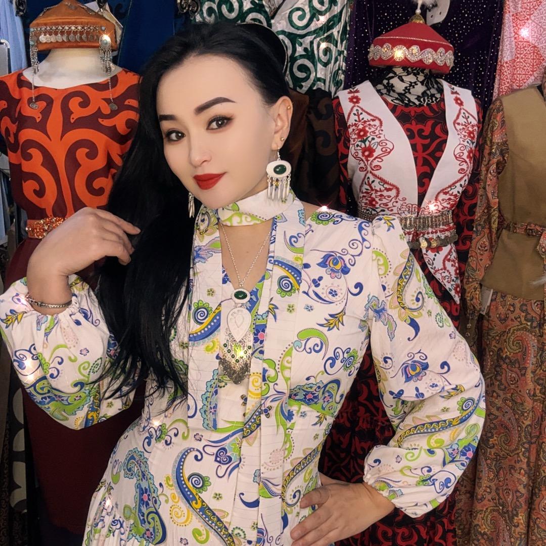 娜娜服装🧿