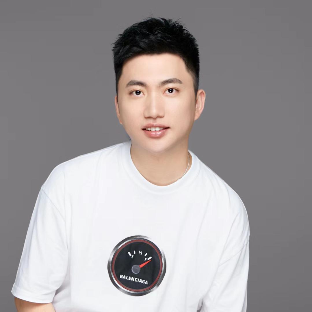 太子岁江西冰能量新媒体有限公司服饰专卖店