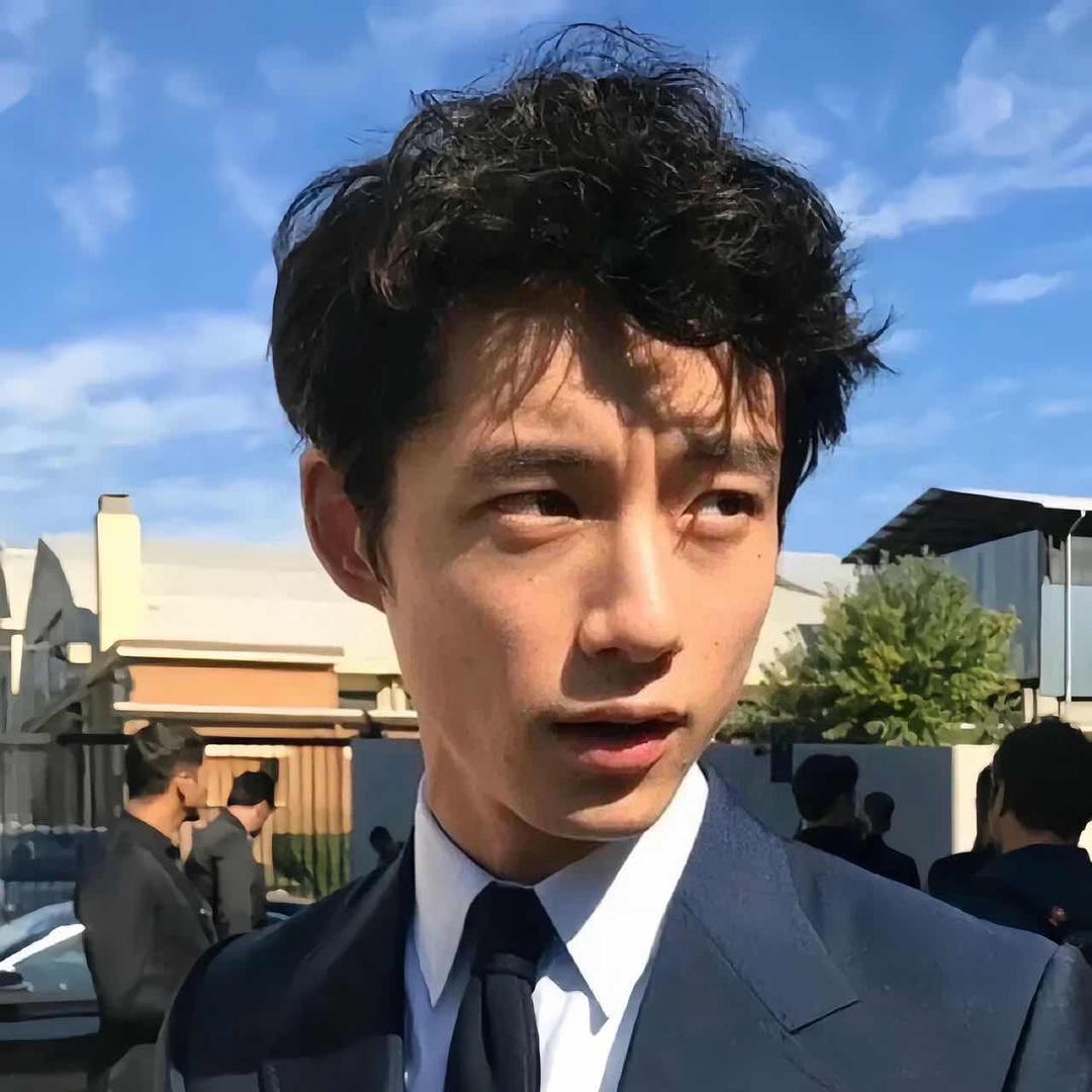 陳hb的后备箱