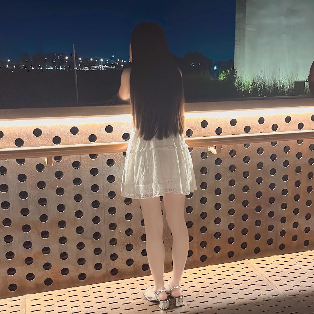 姑娘，出息点