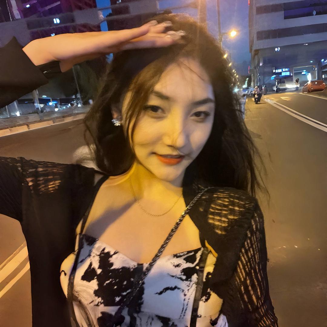 亲爱的伊丽莎女王陛下
