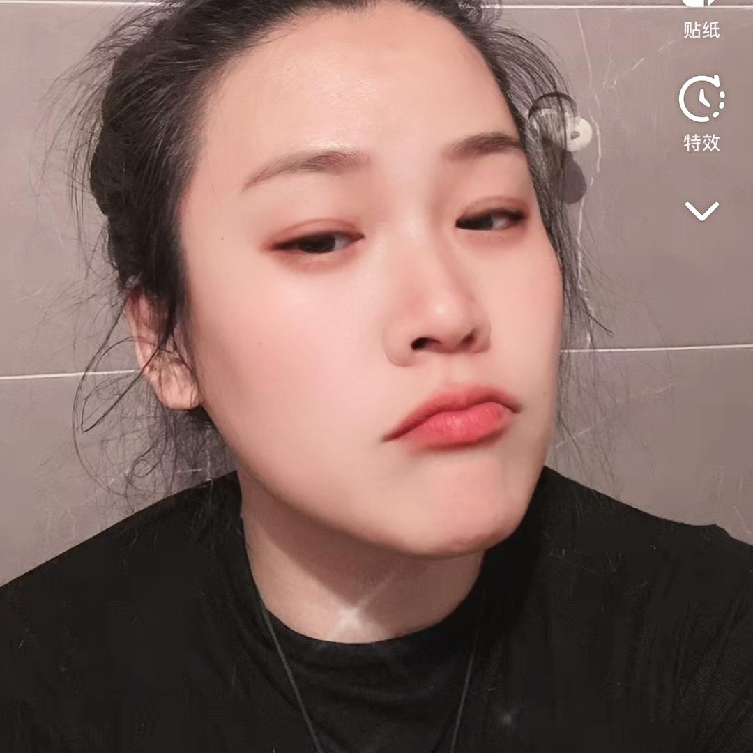 宁伊服装店