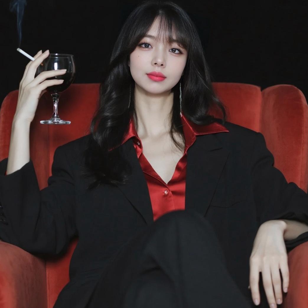 Un .有你 女装  美学集合店