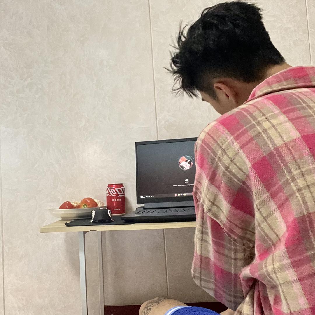 Barber 何卫（搬砖号）