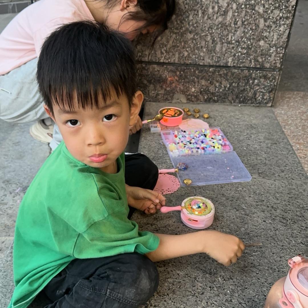 家有老大和老小😂