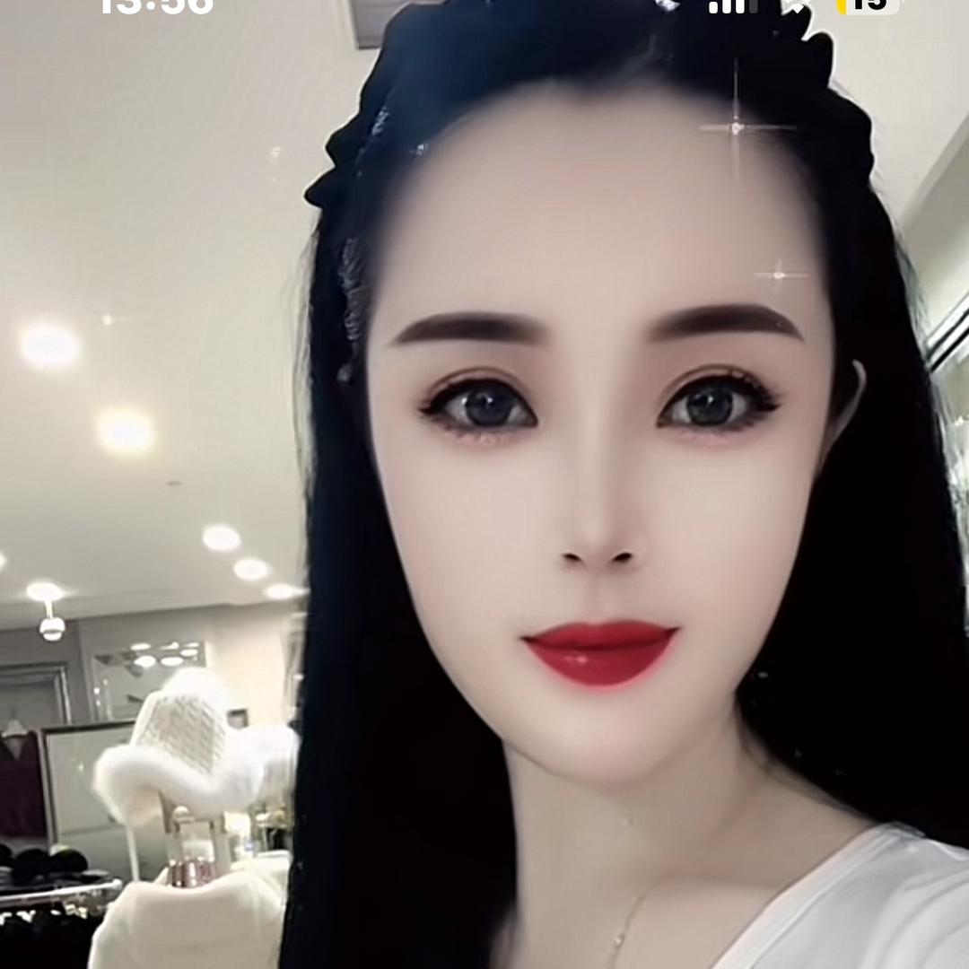 月姐皮草店