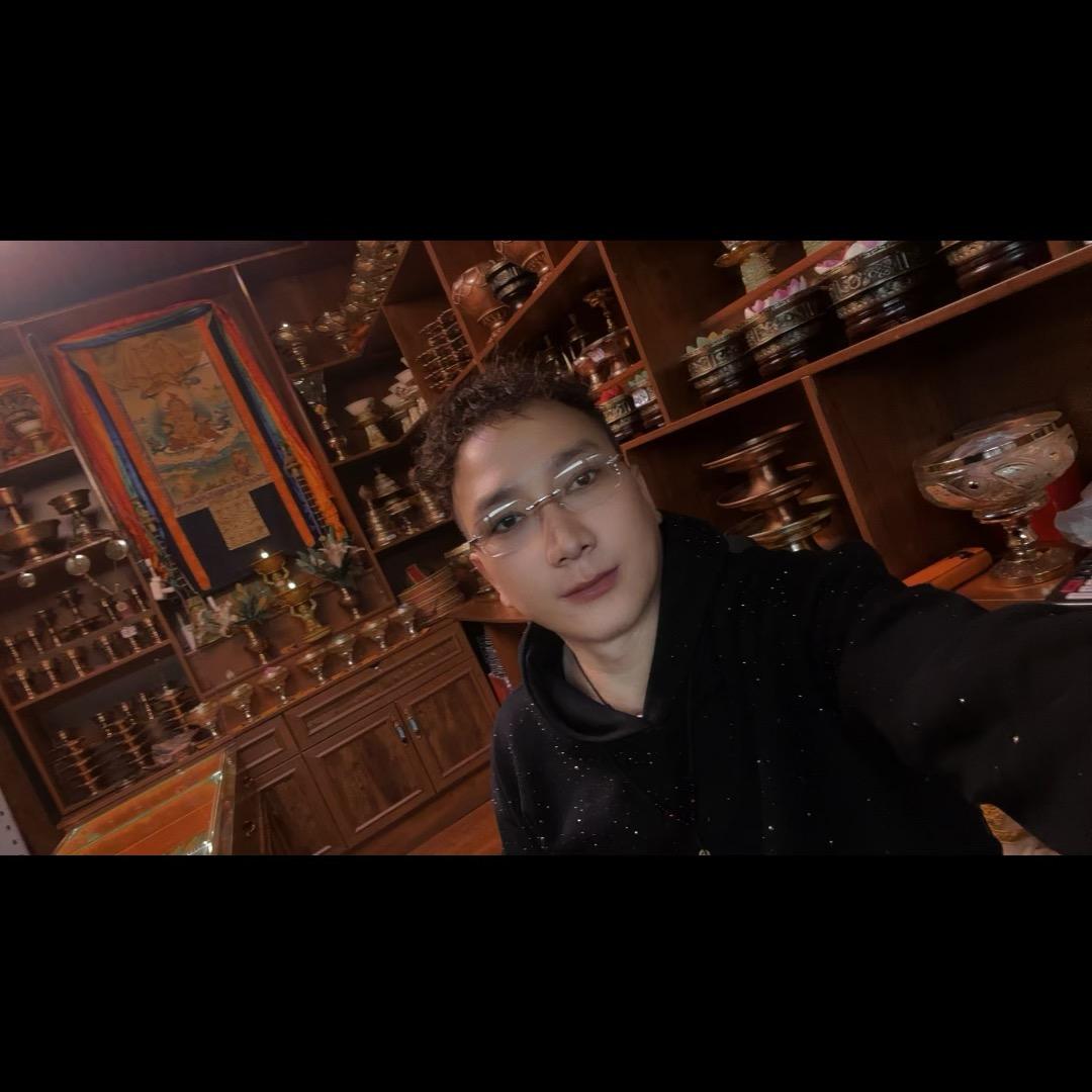 江达康巴汉子