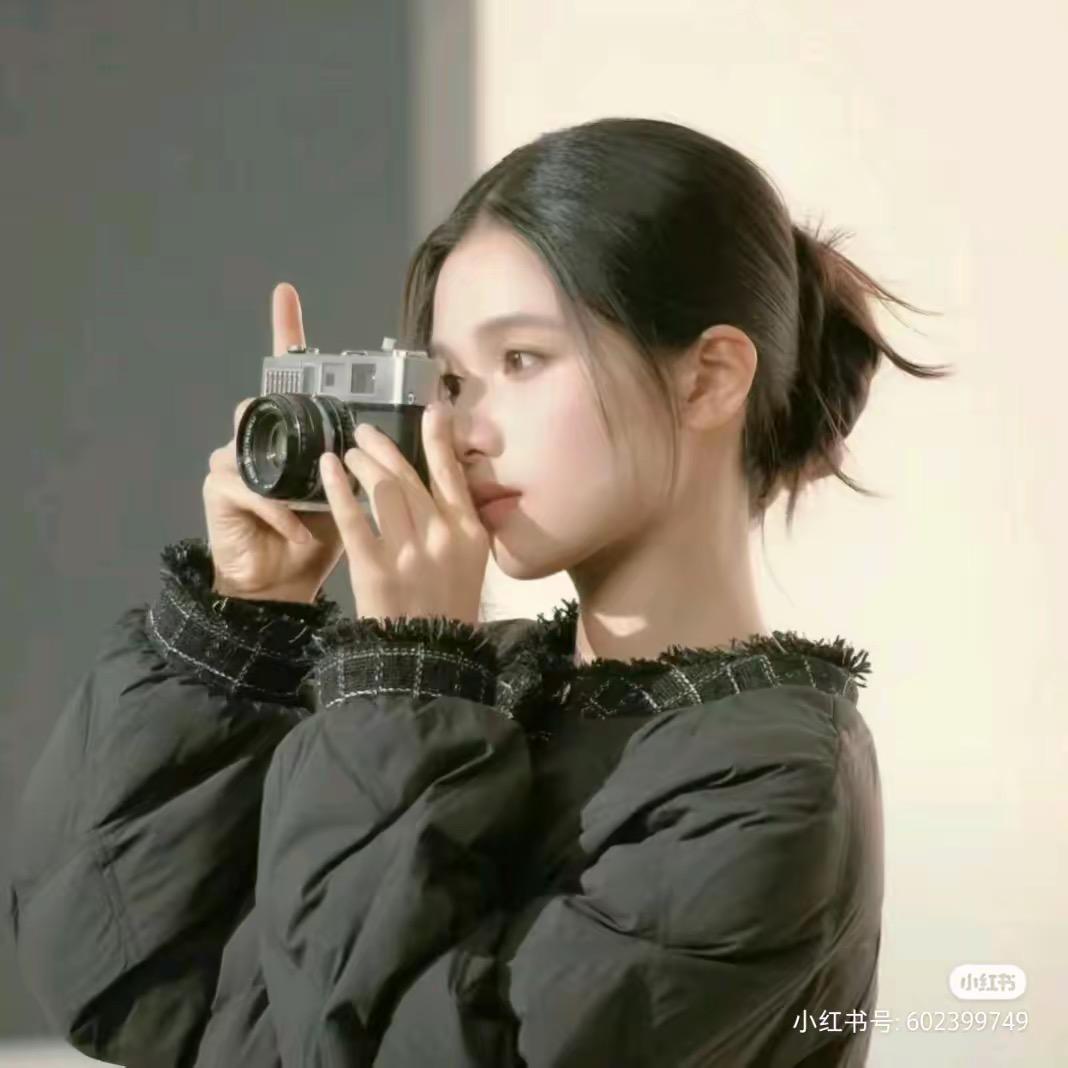 轻轻潮流女装