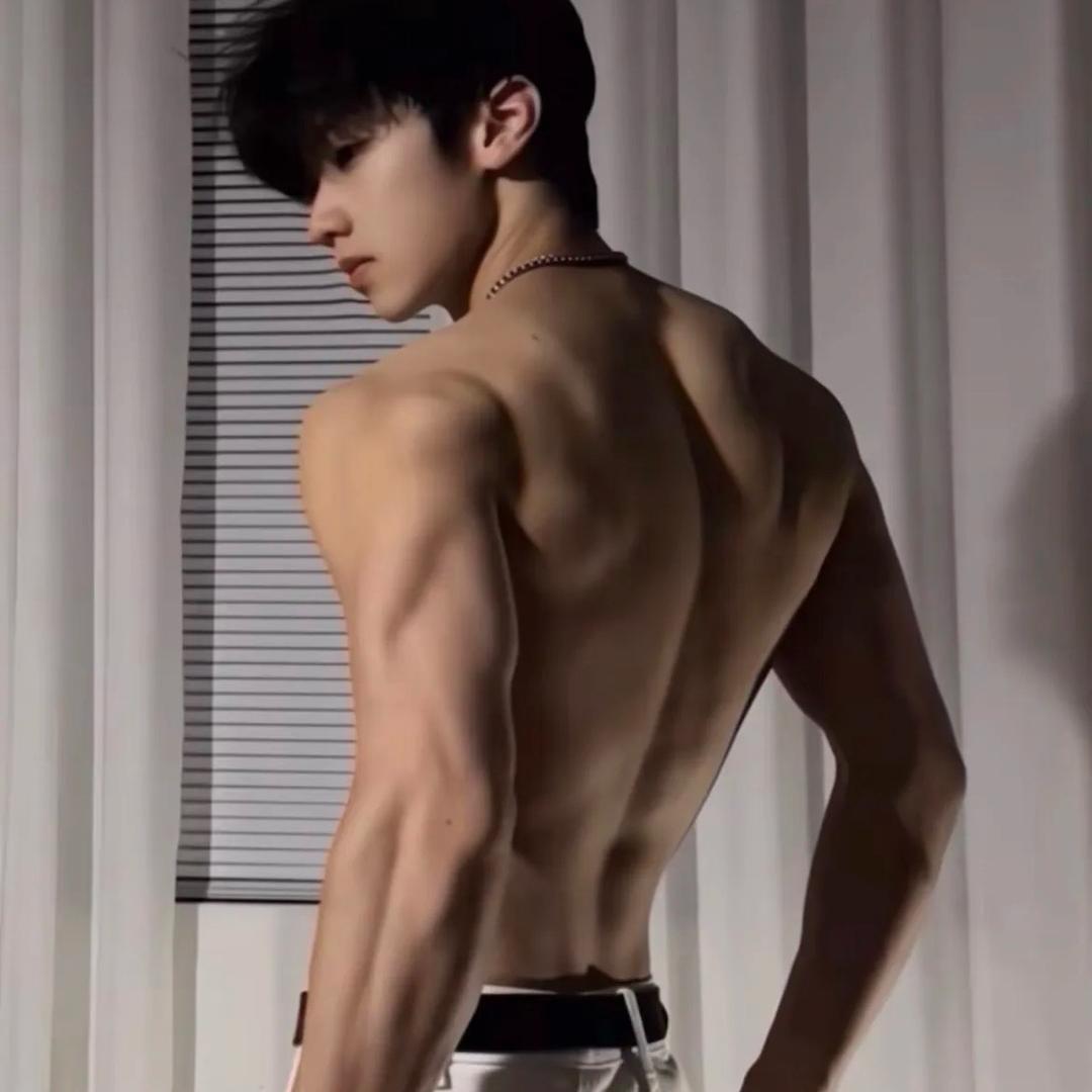 痴情小帅带你探店