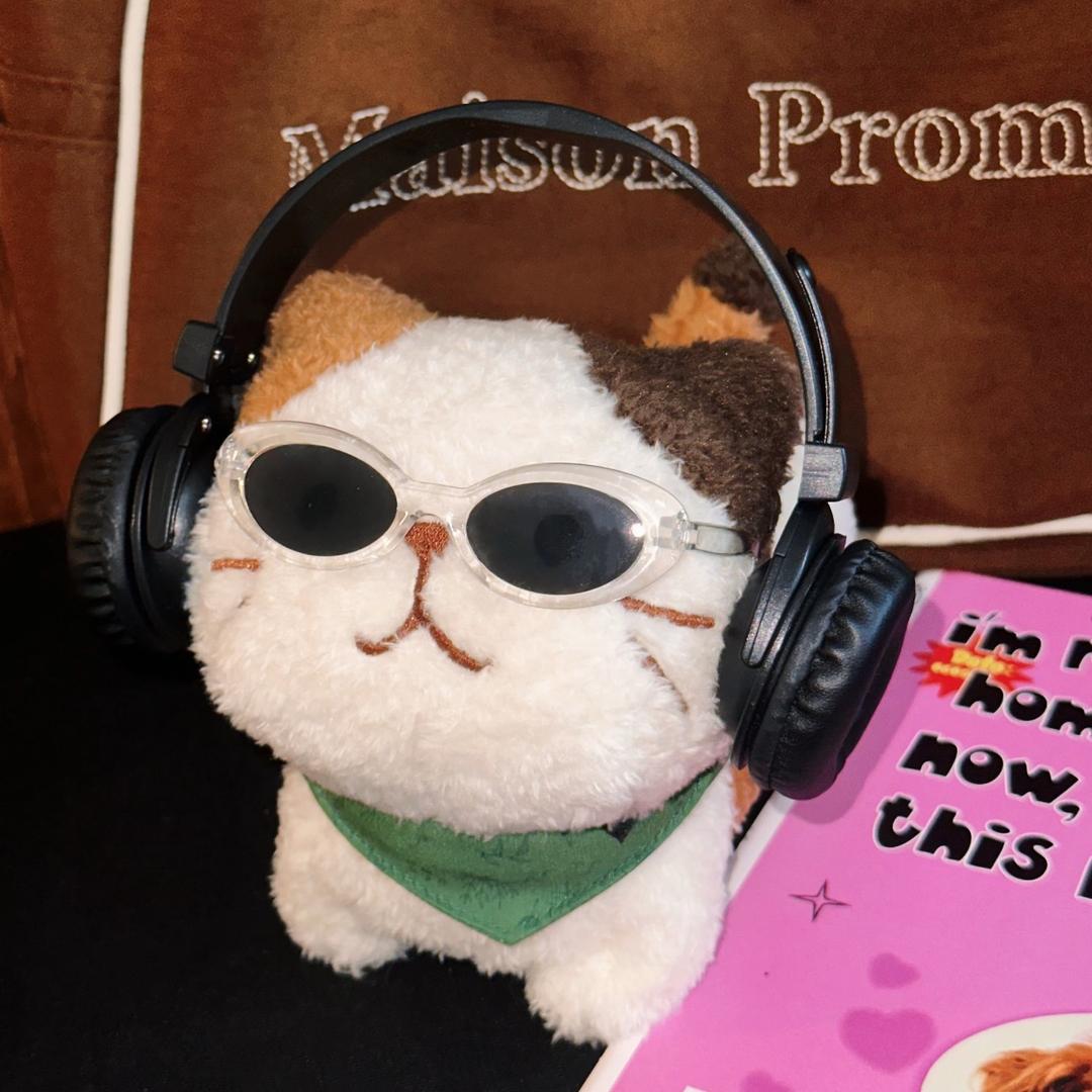 just be cool 🕶️